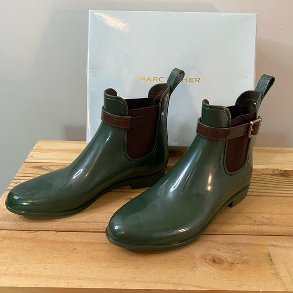 Marc Fisher Green Rainy Buckle Detail Pull On Ankle Rain Boots 10 NEW - Picture 2 of 7